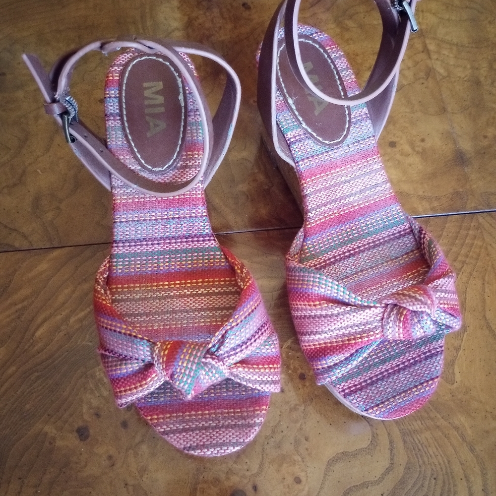MIA Multicolor Striped Sandals